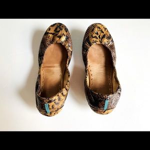Mocha Snake Tieks size 7